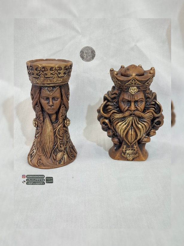 مجسمه شطرنج شاه و ملکه